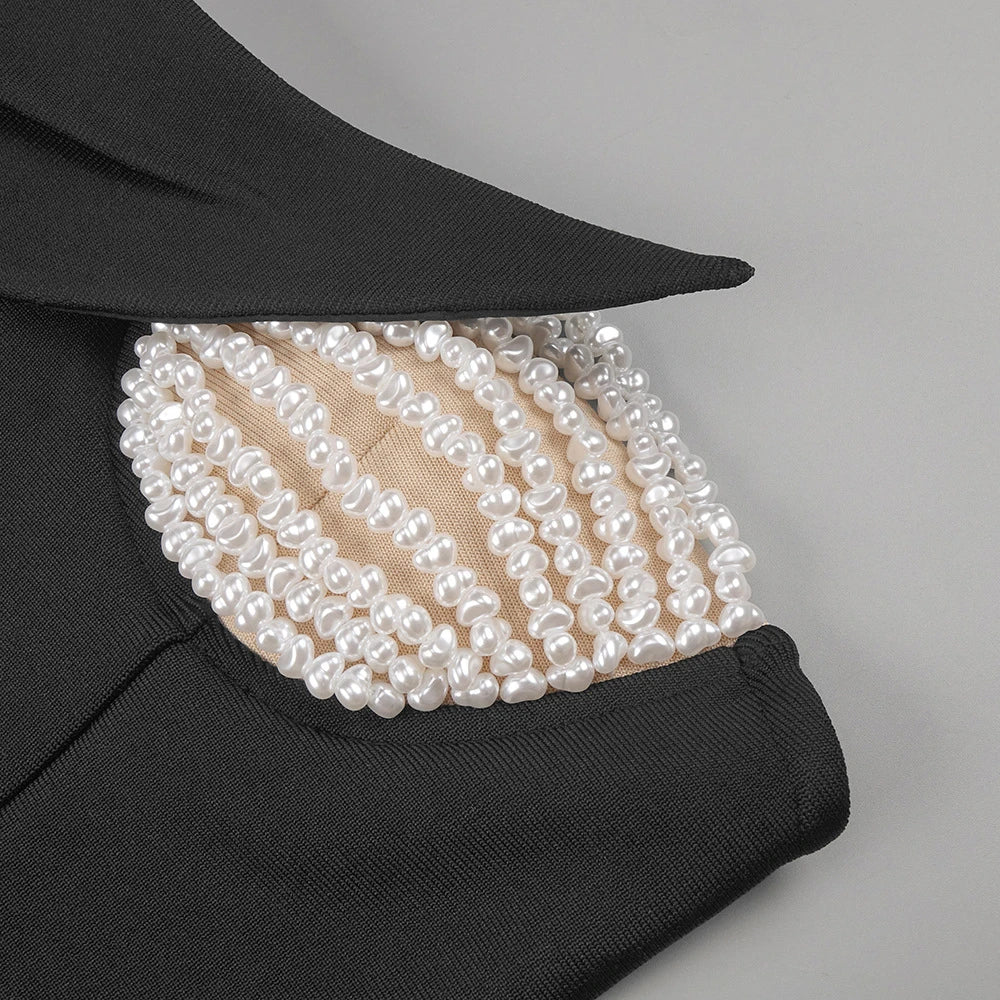 Eleganter Damen-Blazer mit Diamant-Design, Reverskragen und langen Ärmeln – Patchwork-Taschen und figurbetonte Passform.