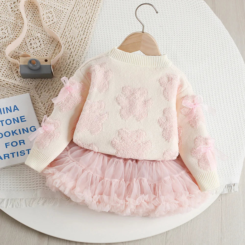 Mädchen Outfit Set mit süßem Bär Bogen Pullover und Mesh Rock