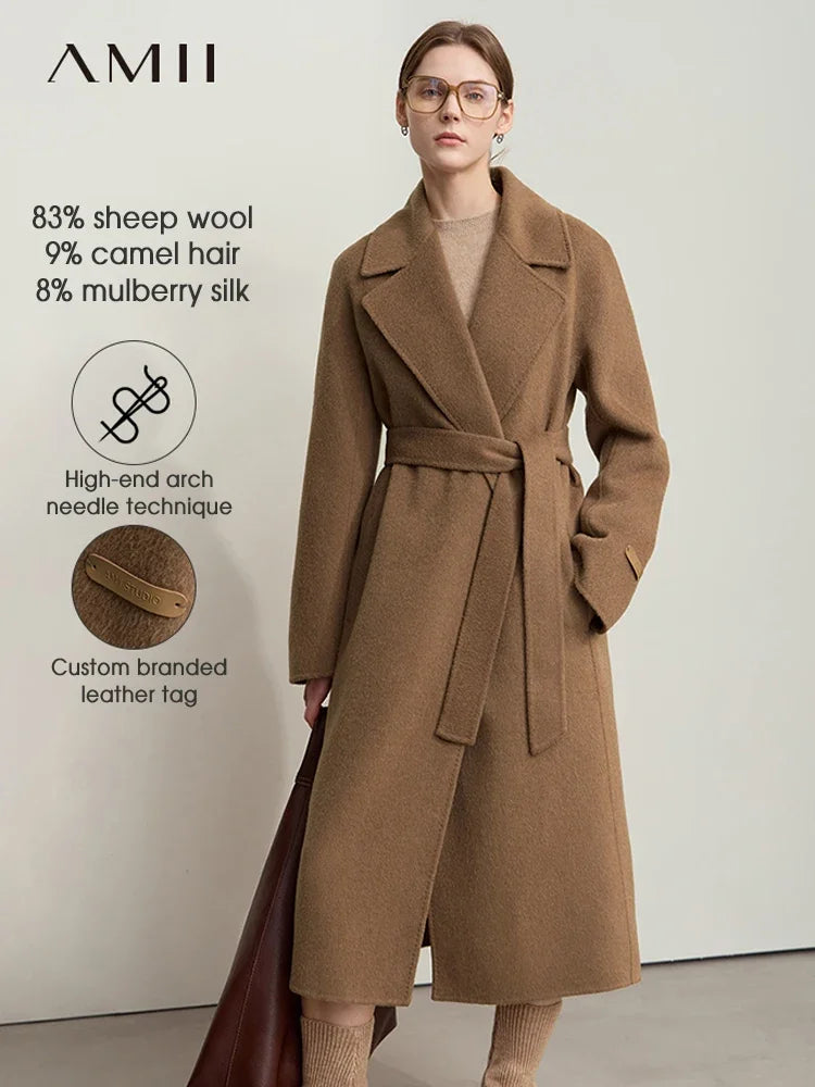 Damen Wollmantel mit Reverskragen und Raglanärmeln im minimalistischen Stil