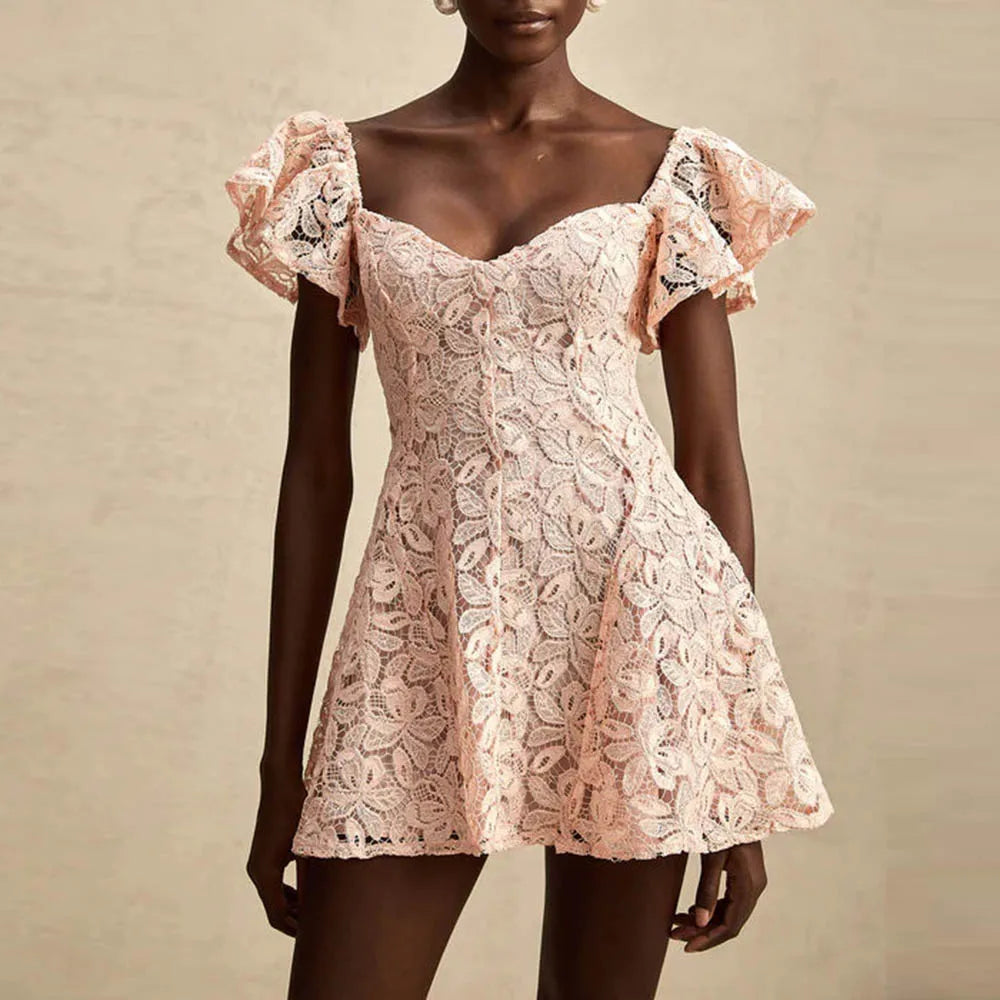 Elegantes Damenkleid mit Rundhalsausschnitt, kurzen Ärmeln und Pailletten-Patchwork-Design – ideal für besondere Anlässe.