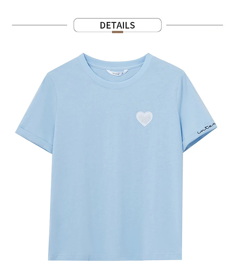 Damen T-Shirt im minimalistischen Stil mit bestickten Liebesperlen für den Sommer