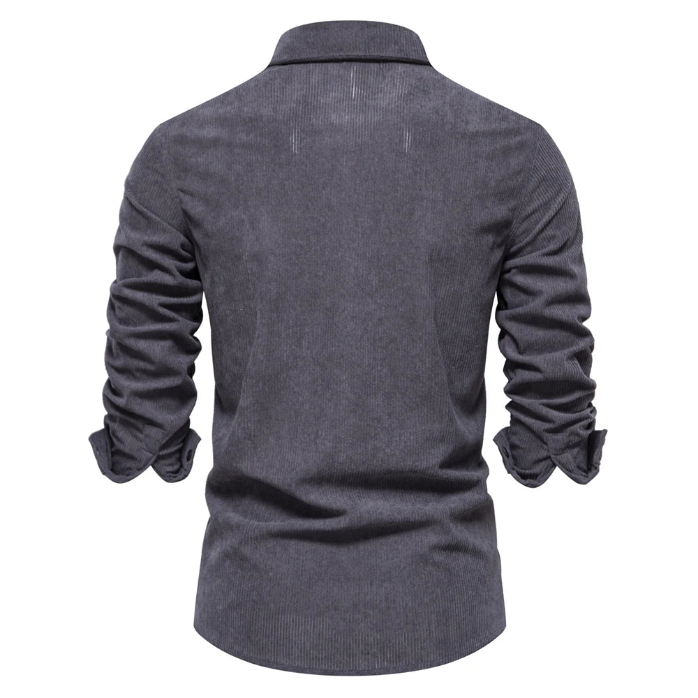 Herren Hemd aus feinem Cord mit Brusttasche für Business und Casual