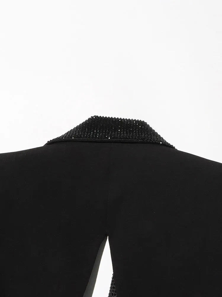 Eleganter Damen-Blazer mit Reverskragen und langen Ärmeln – Patchwork-Design und einreihiger Verschluss für einen lässigen Look.