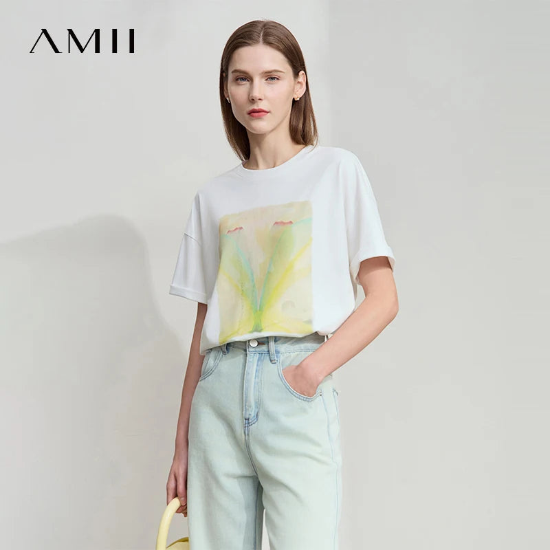 Damen T-Shirt im minimalistischen Stil mit Druck und Rundhals-Ausschnitt