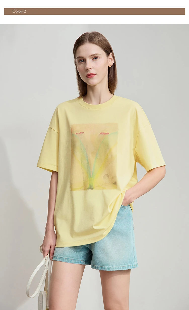 Damen T-Shirt im minimalistischen Stil mit Druck und Rundhals-Ausschnitt