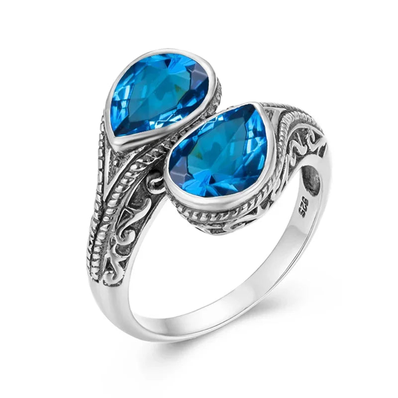 Damen-Ring aus Silber 925 mit zwei Granatsteinen im Vintage Gotischen Stil Eleganter Verlobungs- oder Jubiläumsschmuck