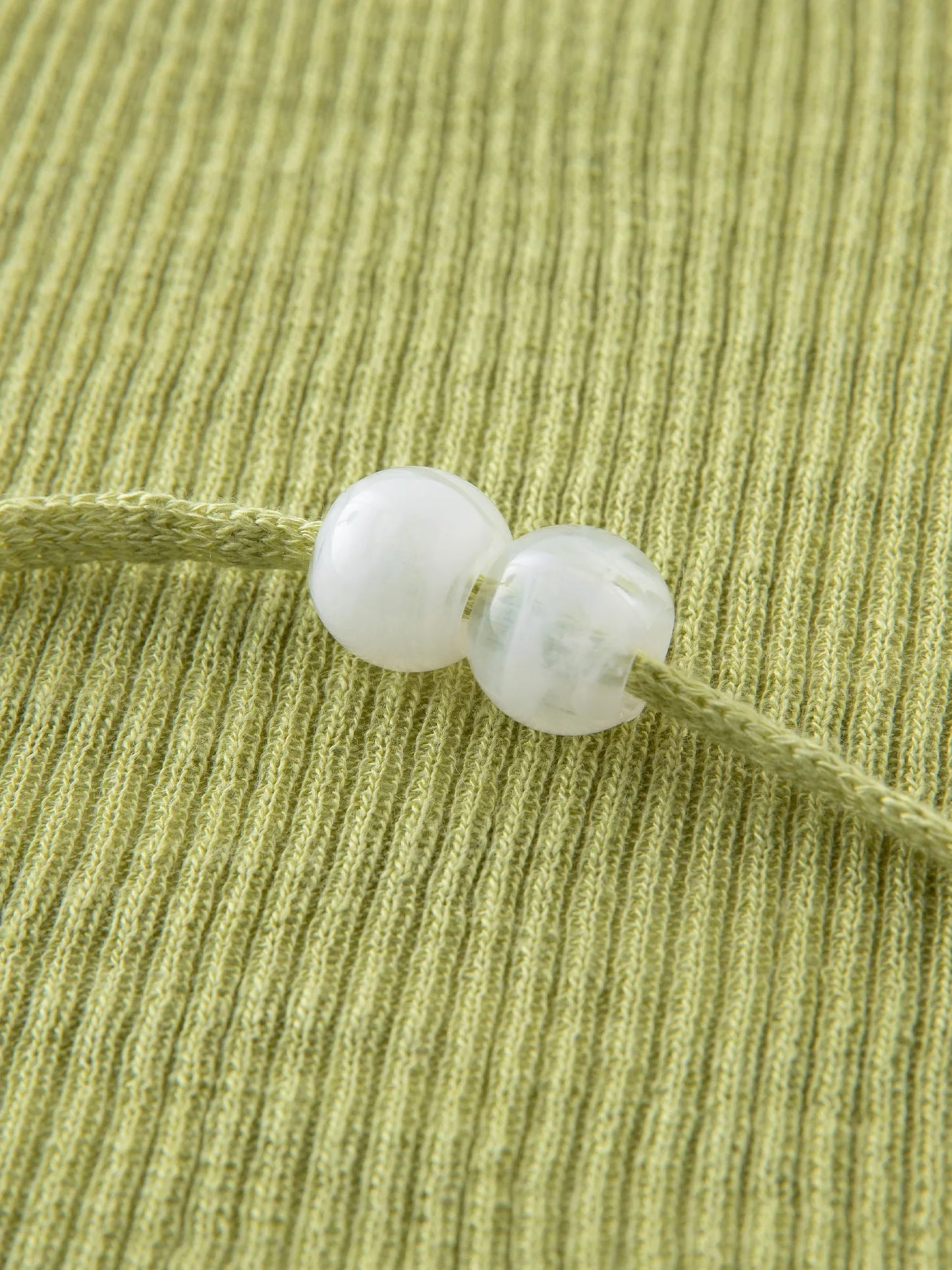 Damen-Polo-Shirt aus Baumwolle mit Polokragen, tailliertem Schnitt und abgerundetem Saum – ideal für den Sommer und den Alltag