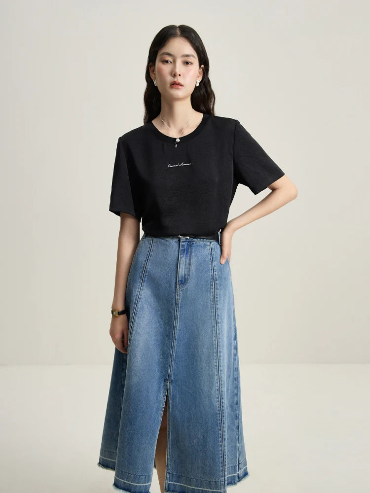 Damen-T-Shirt mit Puppenkragen – lässig, vielseitig und ideal für den Sommer.