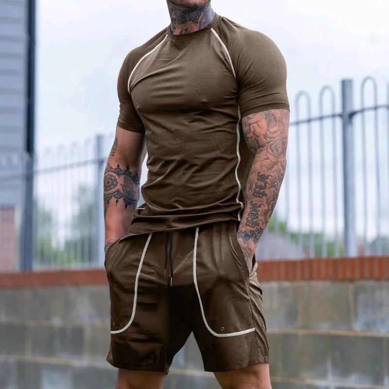 Lässiger Herren-Zweiteiler mit Rundhals und kurzen Ärmeln im sommerlichen Color-Blocking-Design