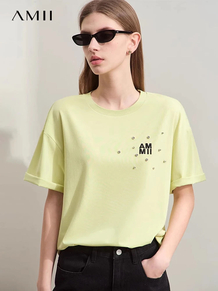 Damen T-Shirts im Minimalismus-Stil mit Stickerei und lässigen Ärmeln