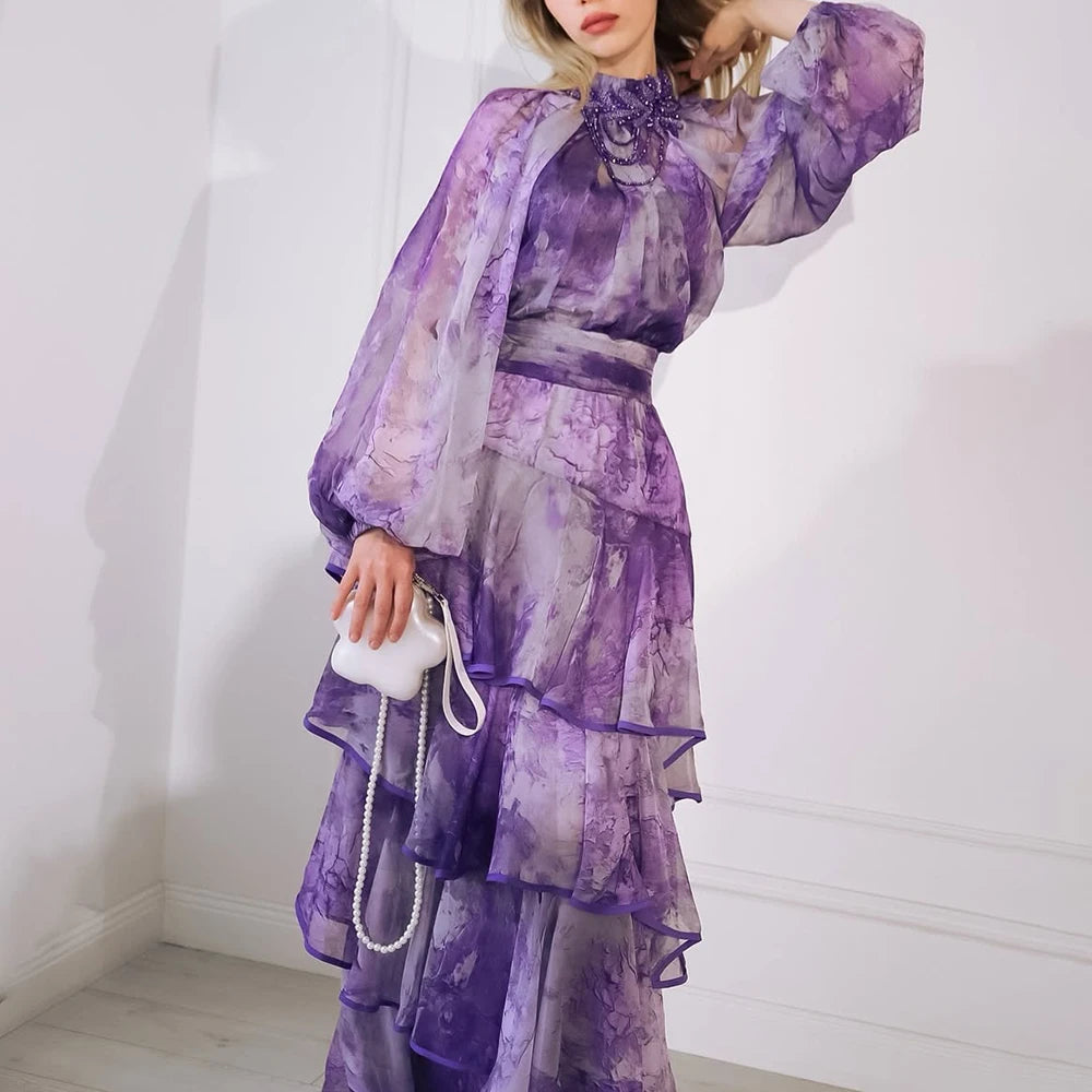 Elegantes Damen-Zweiteiler-Set mit Perlenbesatz und Patchwork-Design – Langarmhemd mit Reverskragen und Knopfleiste, kombiniert mit passender Hose.