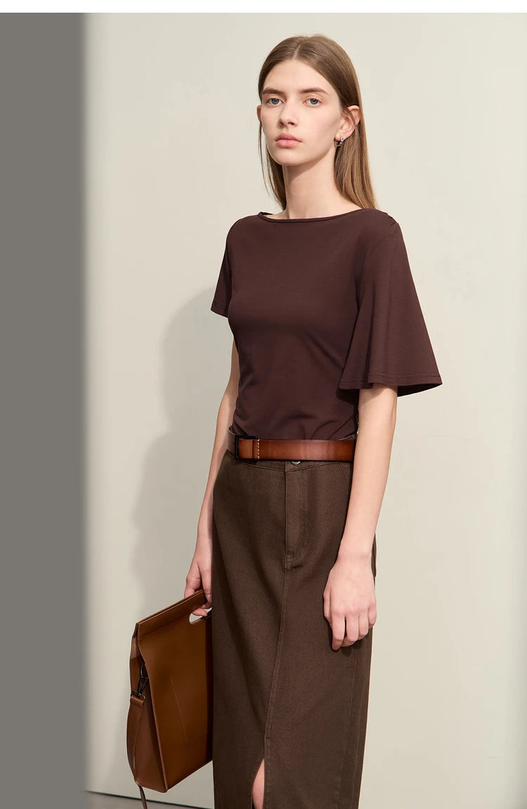 Damen T-Shirt im Minimalismus-Stil mit asymmetrischem Slash Neck und Raffen