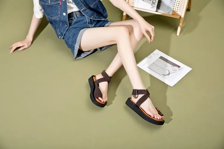 AIYUQI Sandalen für Damen, große Größe, Clip-Zehen, modisch, 2025, neue römische Damen-Sommersandalen, Wildleder, echtes Leder, Strandsandalen für Damen