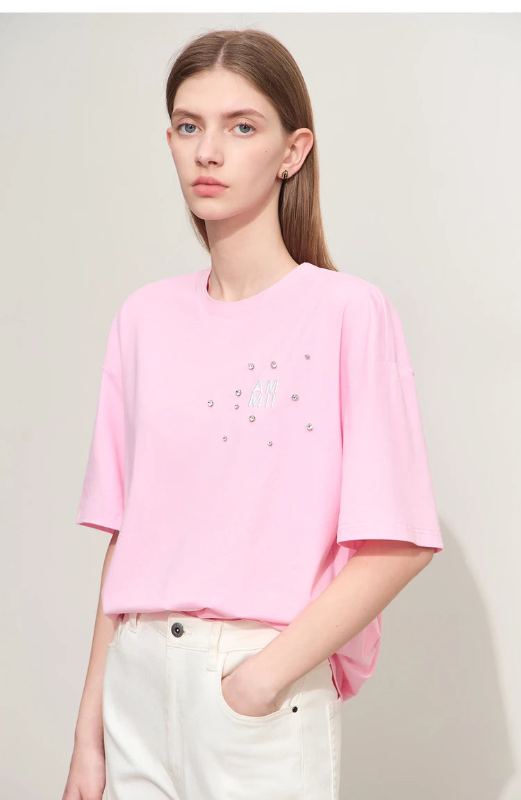 Damen T-Shirts im Minimalismus-Stil mit Stickerei und lässigen Ärmeln