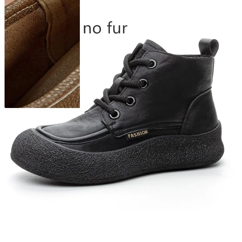 Damen-Knöchelboots mit Rundspitz, Schnürung ohne Fell, flache Profilsohle; schwarz.