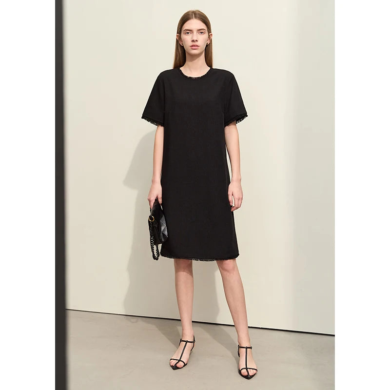 Luxuriöses Damen Midi Kleid Mit Quasten Und Gerader Schnitt