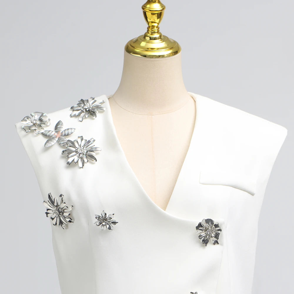 Elegantes Damenkleid mit Rundhalsausschnitt, kurzen Ärmeln und Pailletten-Patchwork-Design – ideal für besondere Anlässe.