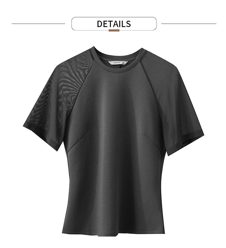 Damen Top im minimalistischen Stil mit O-Ausschnitt und schmaler Passform