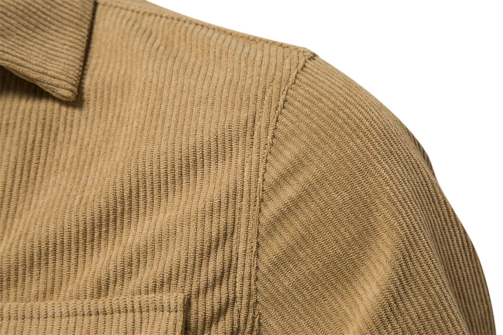 Herren Hemd aus feinem Cord mit Brusttasche für Business und Casual