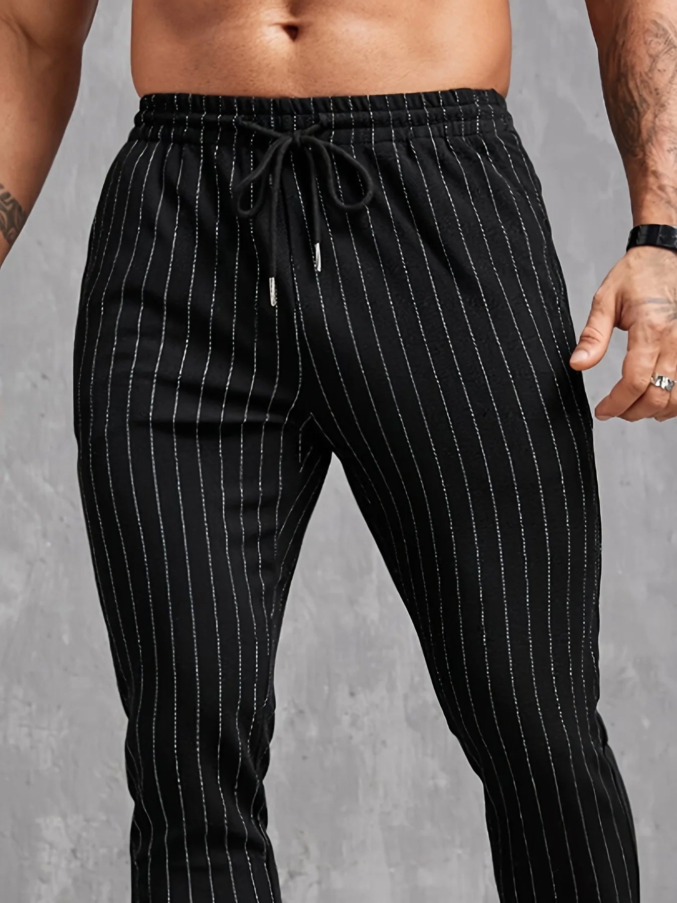 Neue Herren-Freizeithose mit gestreiften Taschen für Frühling und Sommer