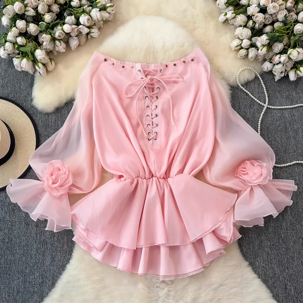 Elegantes Damen-Zweiteiler-Set mit Pailletten, langärmligem Oberteil und hoch taillierter, gerader Hose – schickes Outfit für besondere Anlässe.