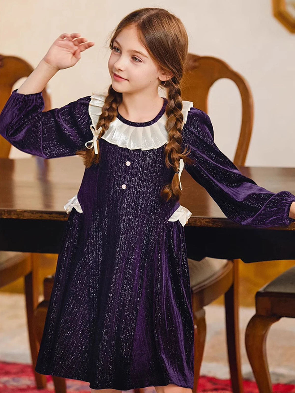 Ärmelloses Sommerkleid für Mädchen mit Blumenmuster und Tüll-Details – ideal für Geburtstagsfeiern