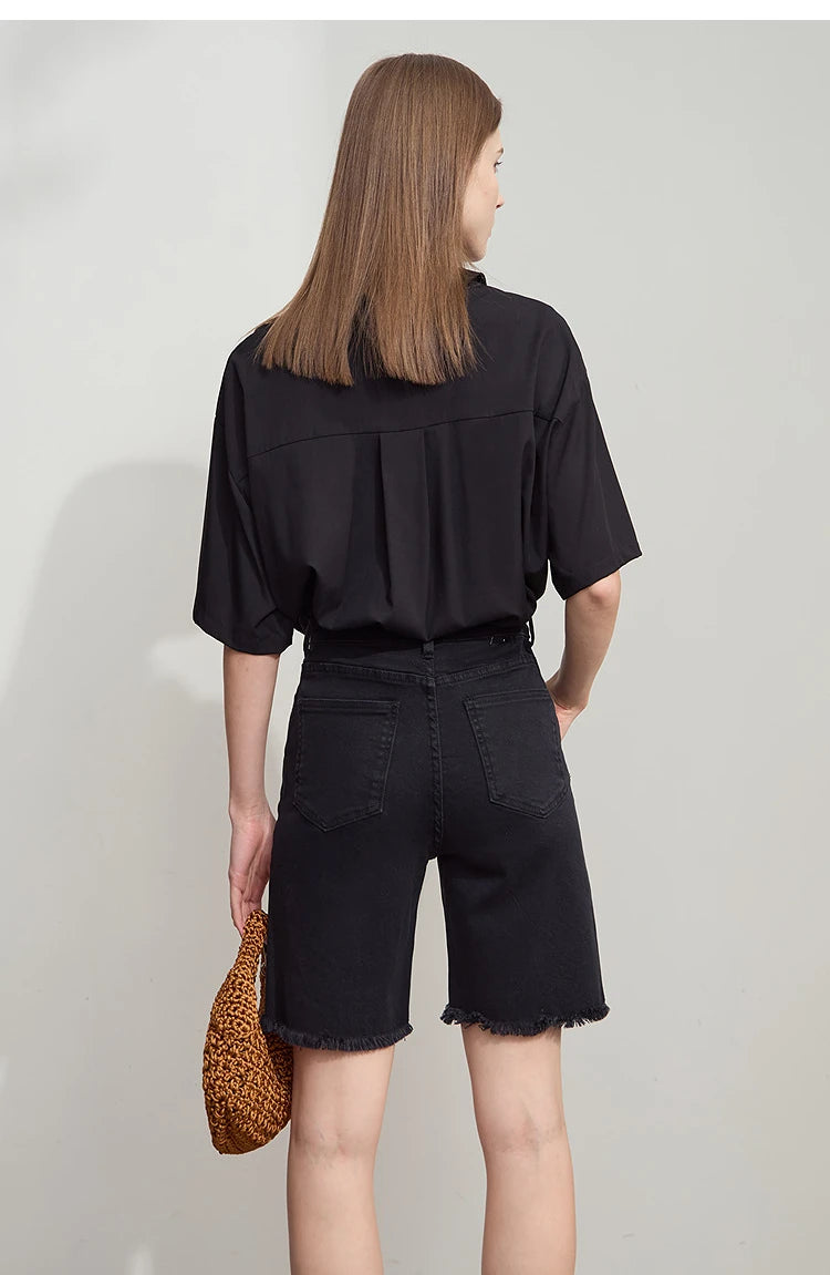 Damen Denim Shorts im minimalistischen Casual-Stil mit Zipper und Loch-Dekoration