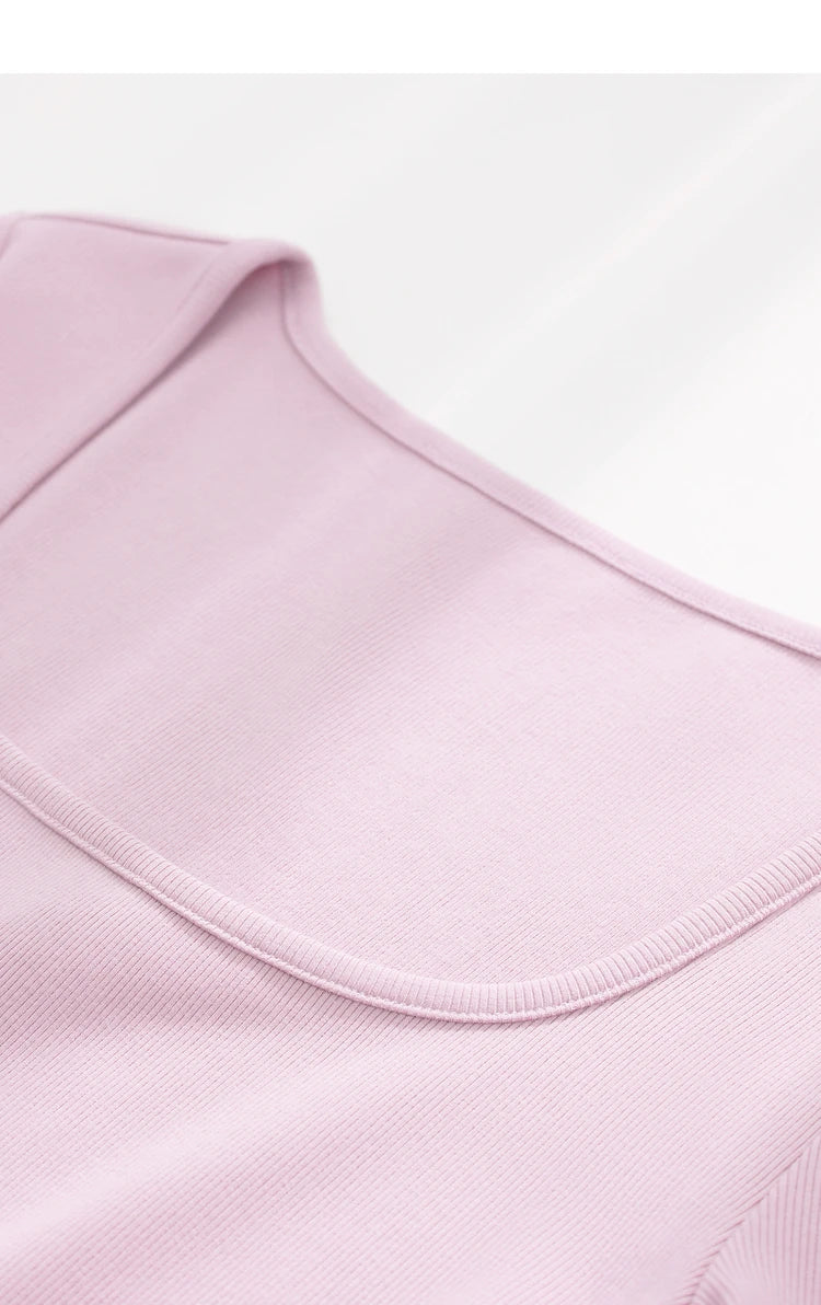 Damen Tops und T-Shirts im minimalistischen Stil mit quadratischem Kragen