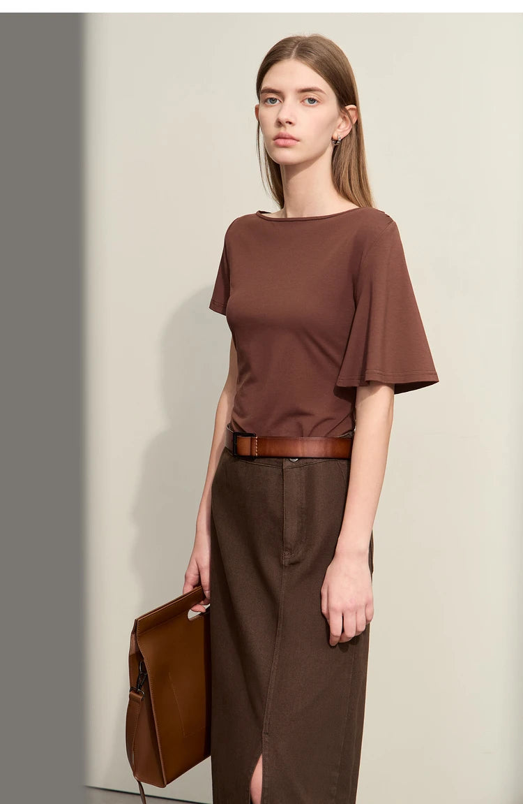 Damen T-Shirt im Minimalismus-Stil mit asymmetrischem Slash Neck und Raffen