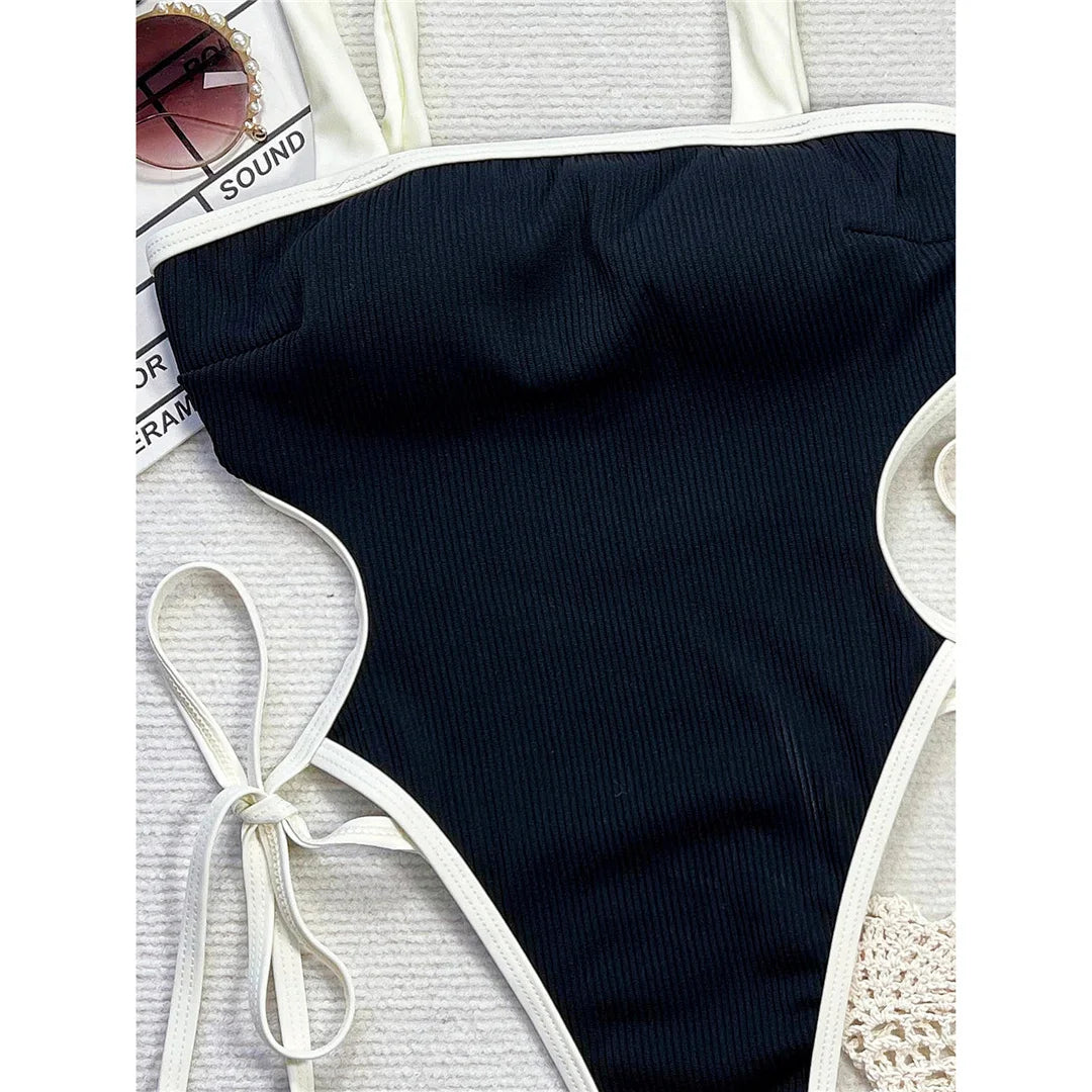 Damen-Badeanzug Micro-Tanga gerippt Riemchen High-Leg gepolstert