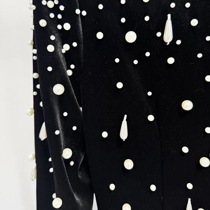 Elegante Damenjacke mit Perlenbesatz und Patchwork-Design, lockere Passform, Reverskragen und langen Ärmeln.