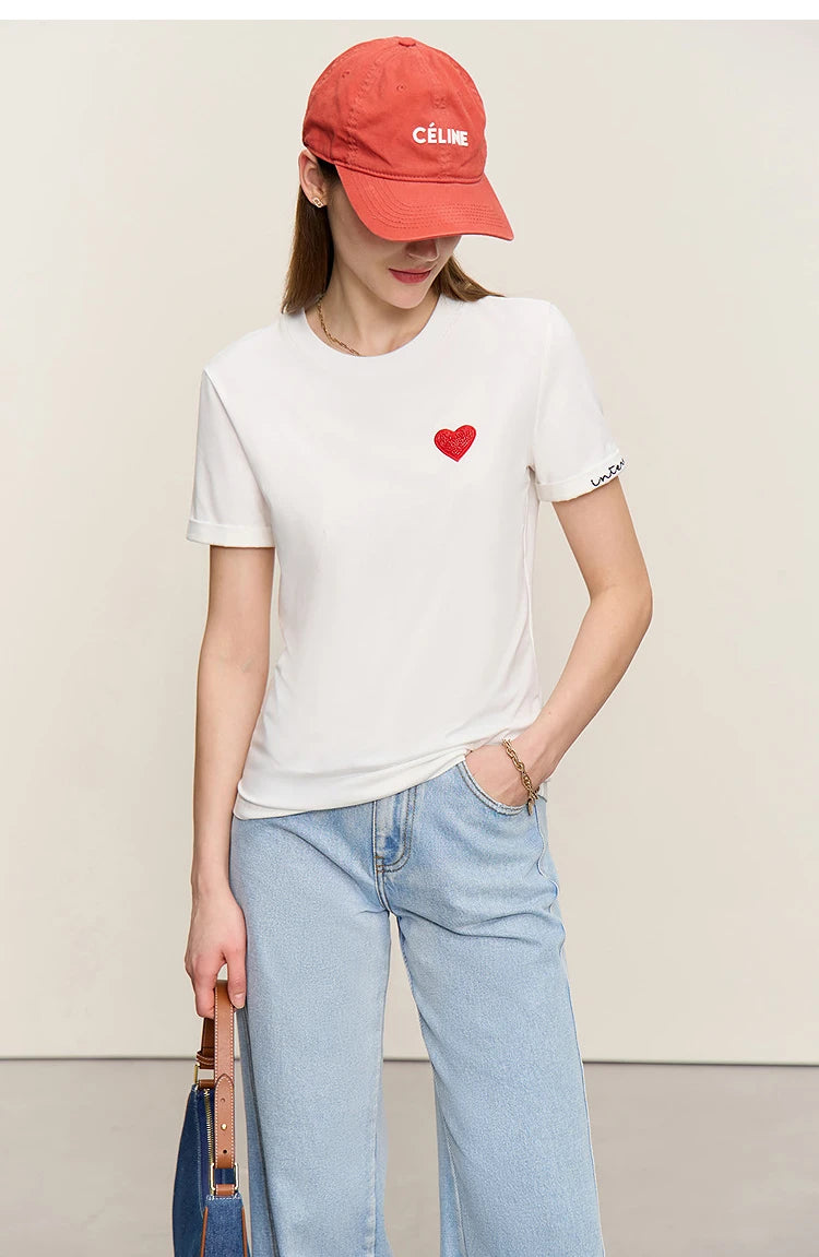Damen T-Shirt im minimalistischen Stil mit bestickten Liebesperlen für den Sommer