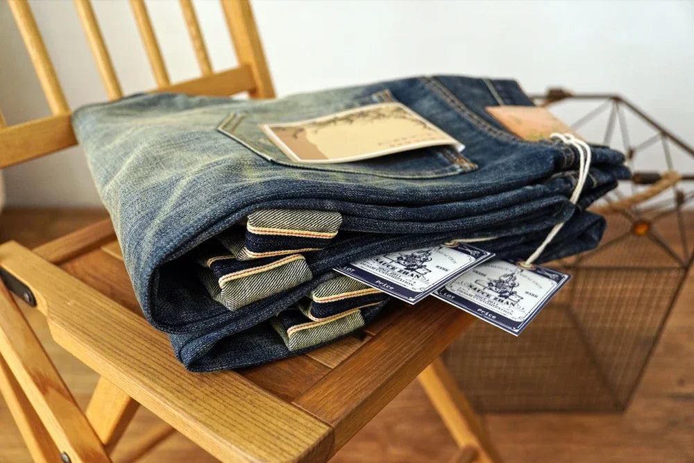 Herren Jeans im Vintage-Stil aus Denim mit Distressed Kanten