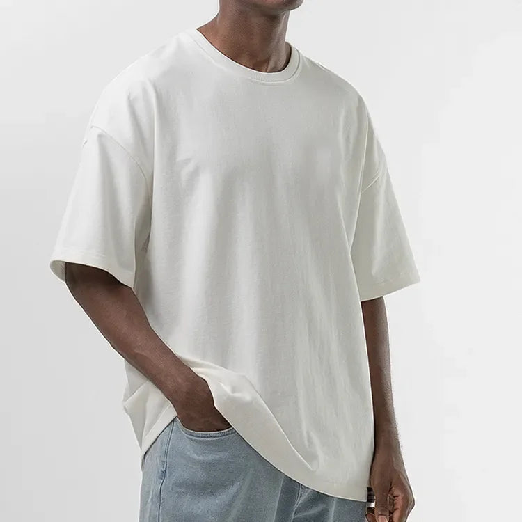 Herren T-Shirt aus hochwertiger Baumwolle im einfarbigen Trenddesign für den Sommer