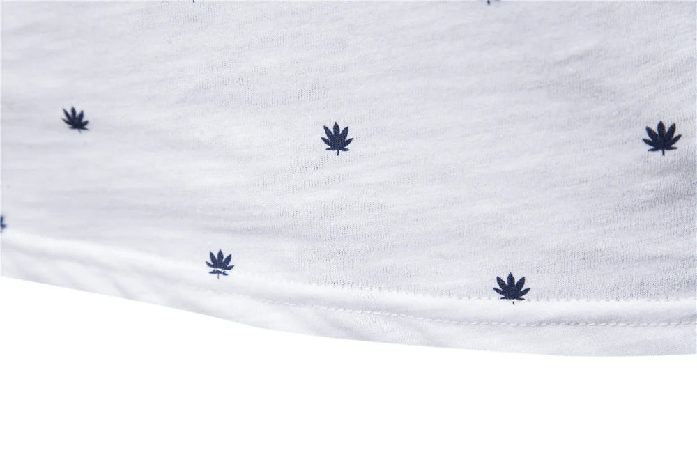 Herren T-Shirt mit dot-gedruckten kurzen Ärmeln aus 100 Prozent Baumwolle