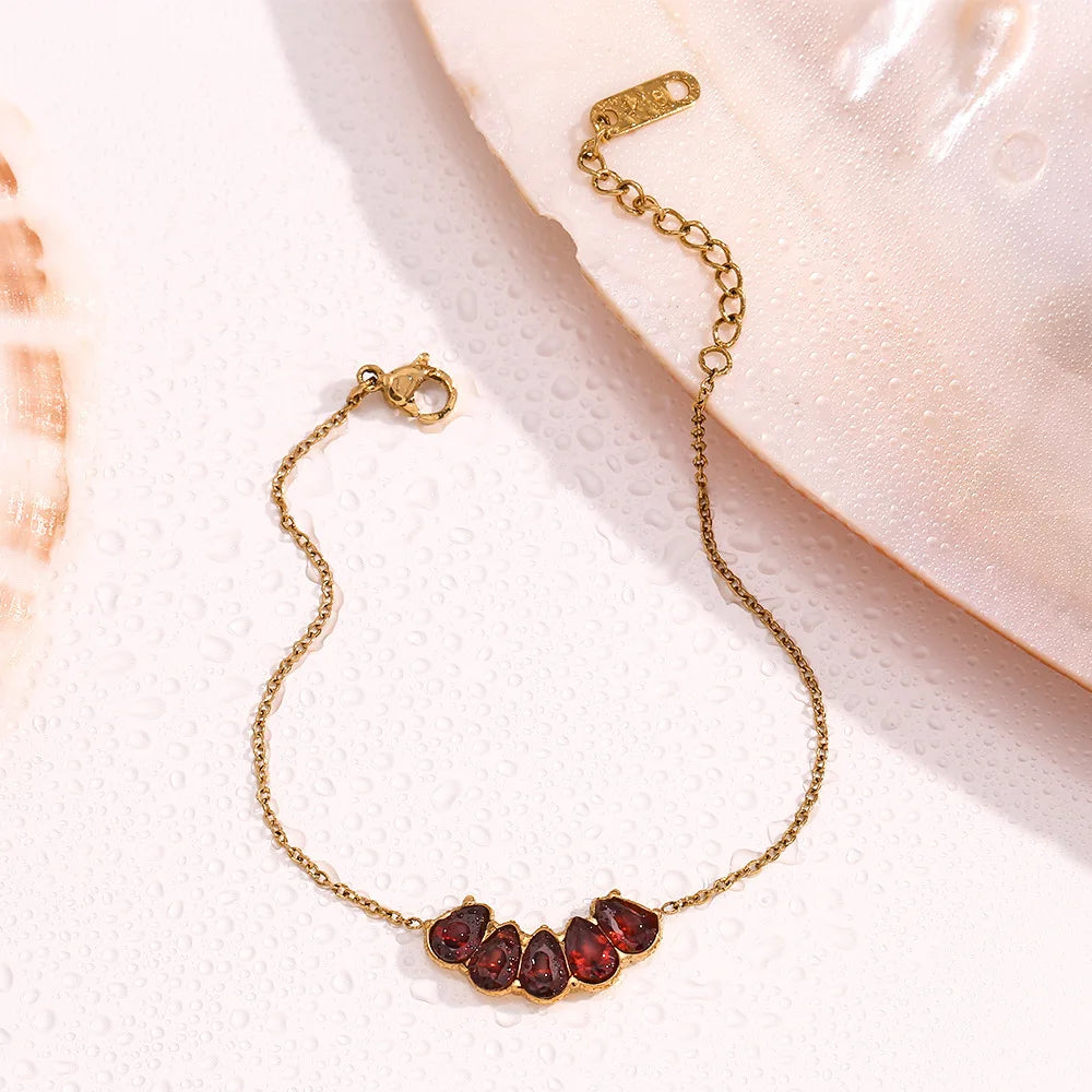 Damen-Armband mit roten Wassertropfen-Zirkonia