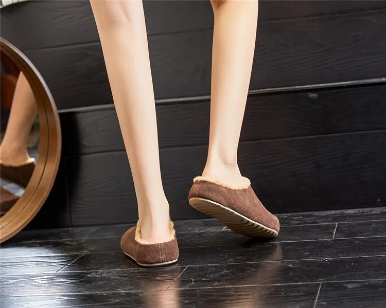 AIYUQI Hausschuhe Weiblichen Echten Leder 2024 Neue Slip-on Winter Hausschuhe Damen Casual Fleece Trend Hausschuhe Schuhe Frauen