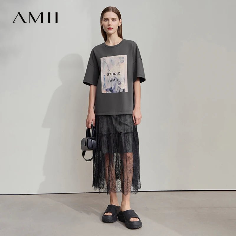 Lässiges Sommerkleid für Damen mit Rundhalsausschnitt und kurzen Ärmeln – ideal für das Büro.