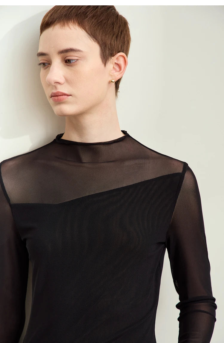 Damen Mesh-T-Shirt im minimalistischen Design mit halbhohem Ausschnitt