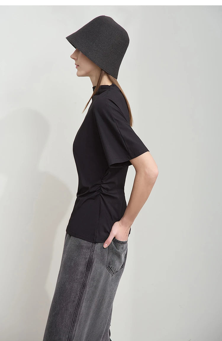 Damen T-Shirt im minimalistischen Sommer-Stil mit solidem Rollkragen und Kurzarm