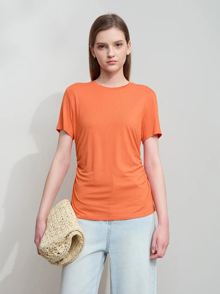 Damen Sommer-T-Shirt im minimalistischen Stil mit schmalem O-Ausschnitt und kurzen Ärmeln