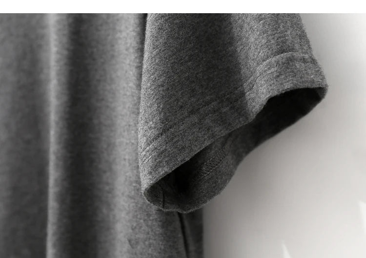 Damen T-Shirt aus mercerisierter Baumwolle im minimalistischen Patchwork-Stil mit Spitze