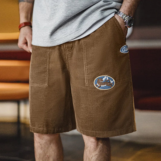 Herren Vintage Cargo-Shorts aus braunem Cord mit bestickter Streetwear-Dekoration