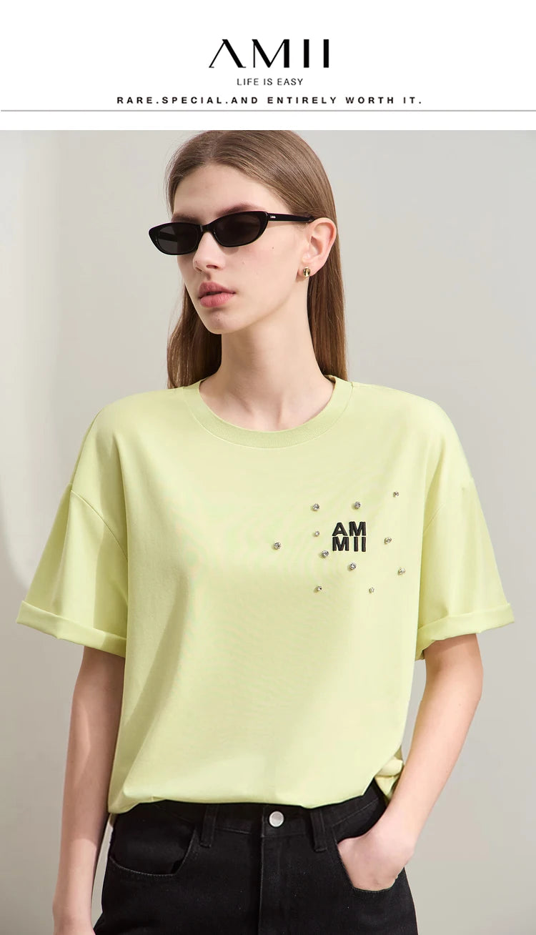 Damen T-Shirts im Minimalismus-Stil mit Stickerei und lässigen Ärmeln