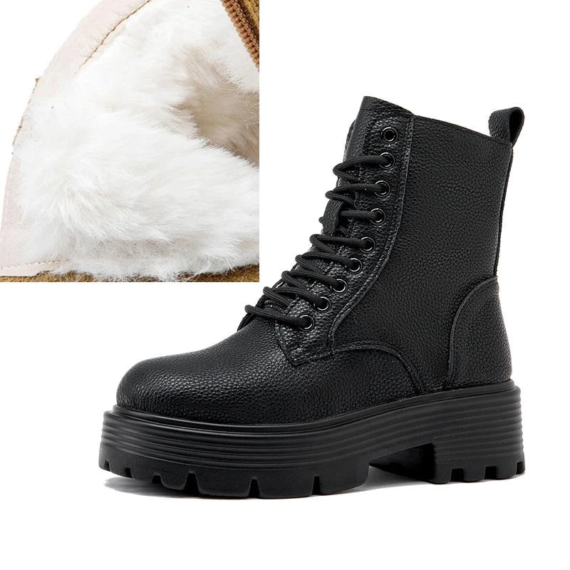 Schwarzer Schnür-Stiefelette aus Leder mit kurzem Schaft und profilierter Laufsohle