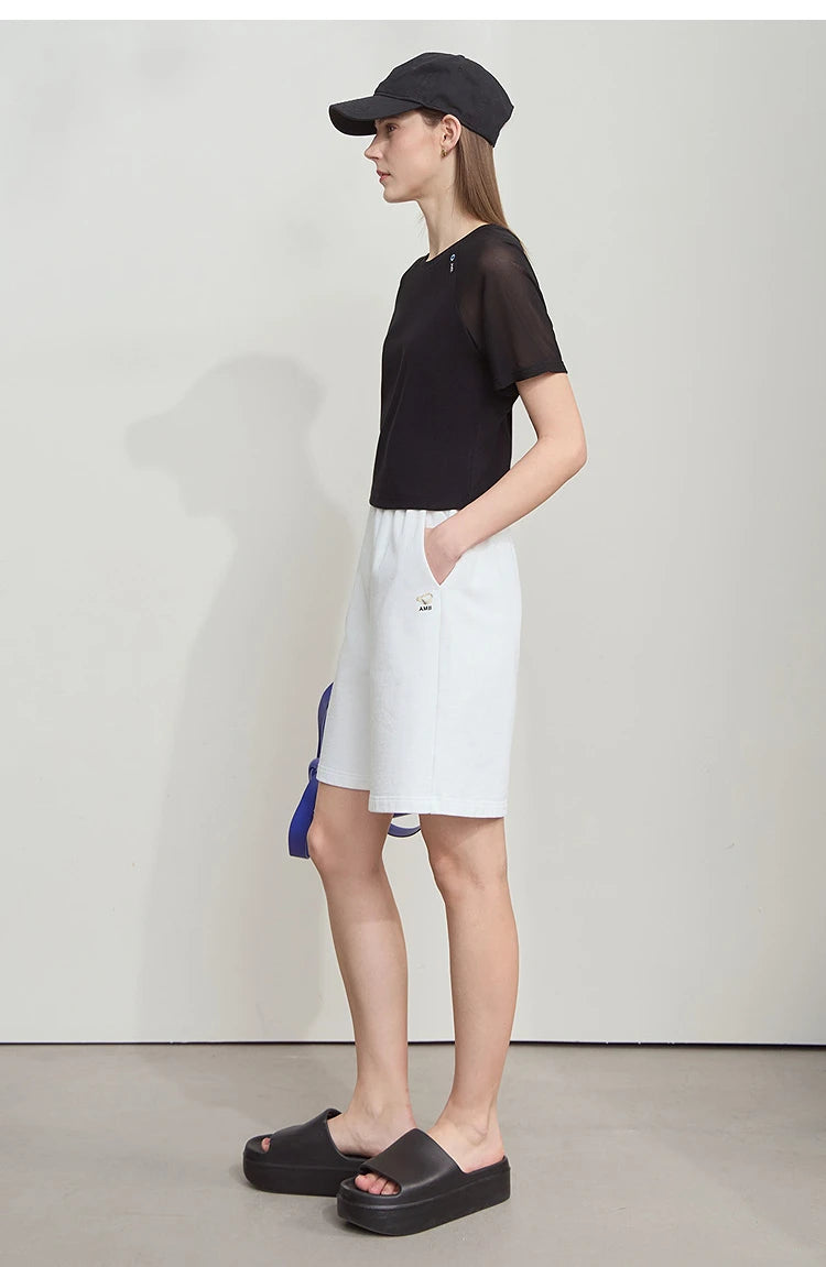 Damen T-Shirt im Casual-Stil mit gesticktem Rundhals und kurzen Ärmeln