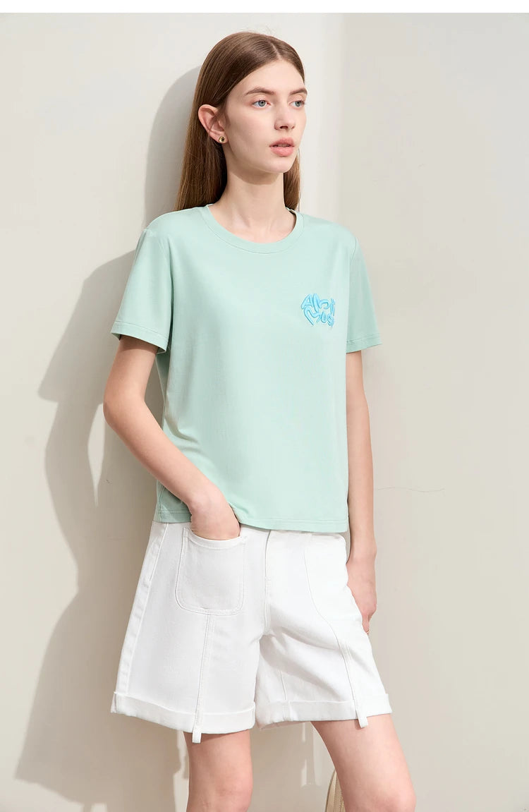 Damen T-Shirt im Minimalismus-Stil mit O-Ausschnitt und Stickerei