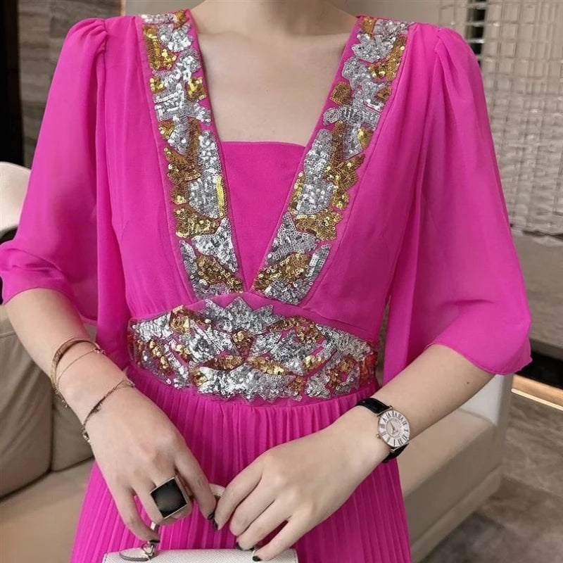 Elegantes Mini-Kleid für Damen mit halbem Stehkragen, langen Ärmeln und 3D-Blumen-Patchwork-Design – figurbetont und stilvoll.