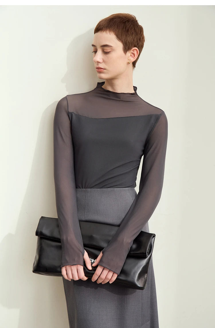 Damen Mesh-T-Shirt im minimalistischen Design mit halbhohem Ausschnitt
