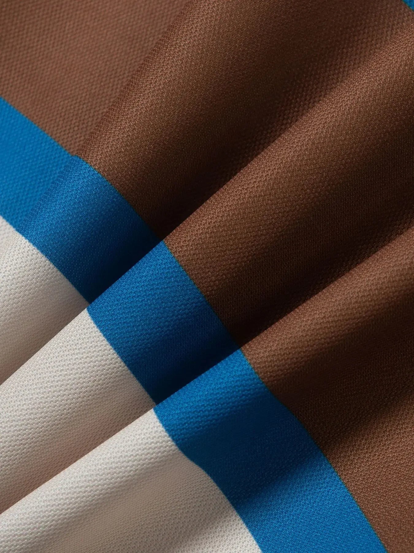Herren-Poloshirt mit bedrucktem Revers und Knopfleiste – vielseitiges Business-Shirt im Colorblock-Design